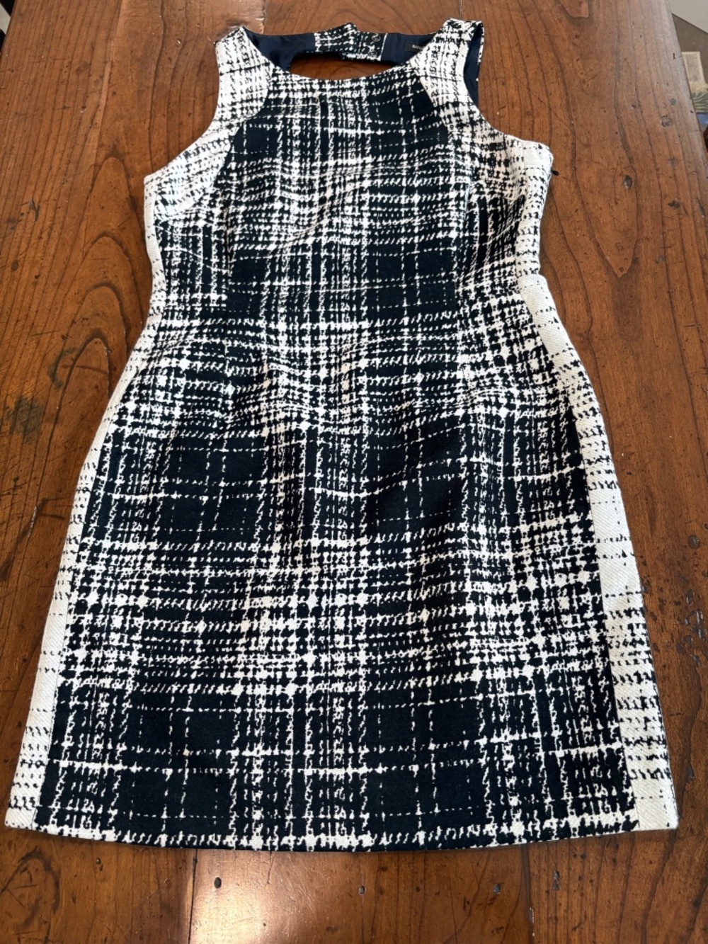 Banana Republic Tweed Sleeveless Shift Keyhole Mini Dress Black White 4P EUC